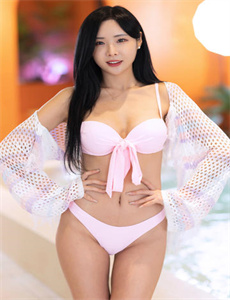 在车里疯狂的吃我奶