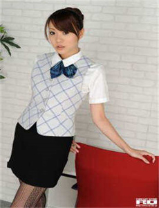 尾崎娜娜