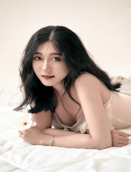 《闪婚豪门总裁老公又宠又撩》与当代文化：东西方文化的碰撞与融合 探索艺术与文化的互动关系